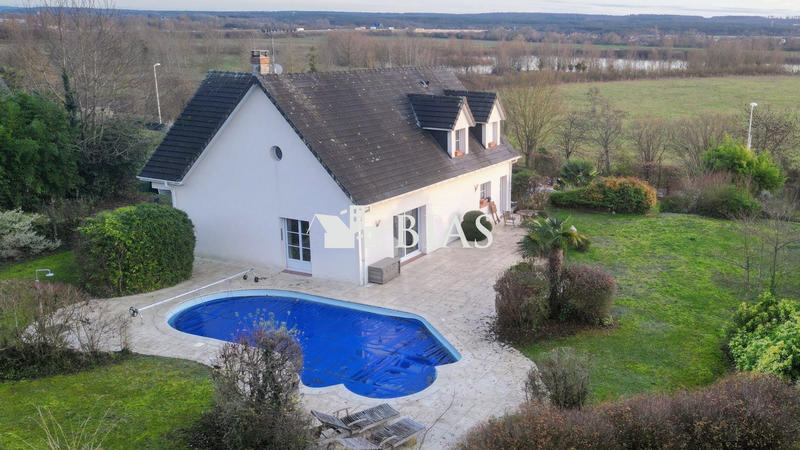 Maison - 138 m² - 6 pièces