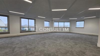 Bureau - 551 m²