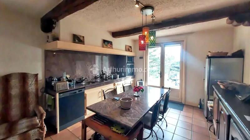 Maison - 174 m² - 8 pièces