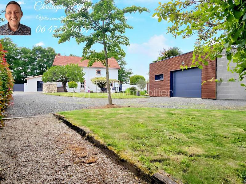 Longère - 203 m² - 8 pièces