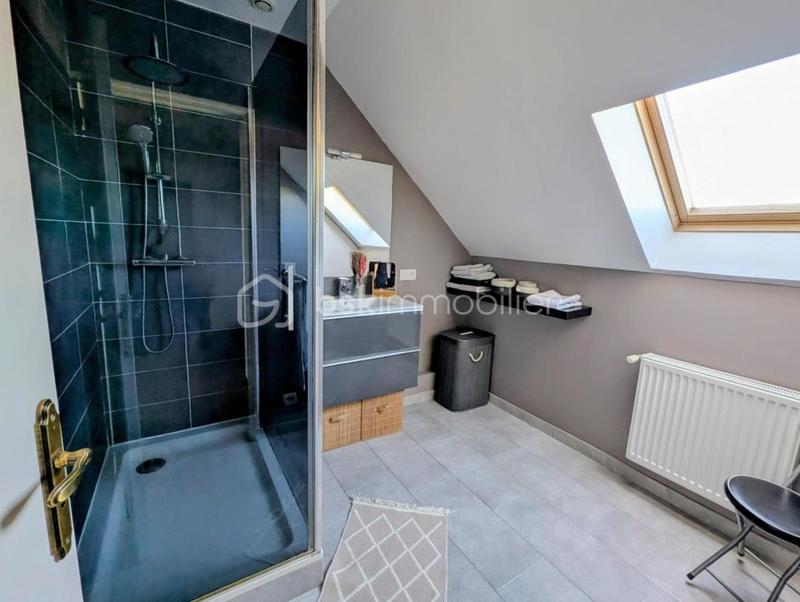 Maison - 140 m² - 7 pièces