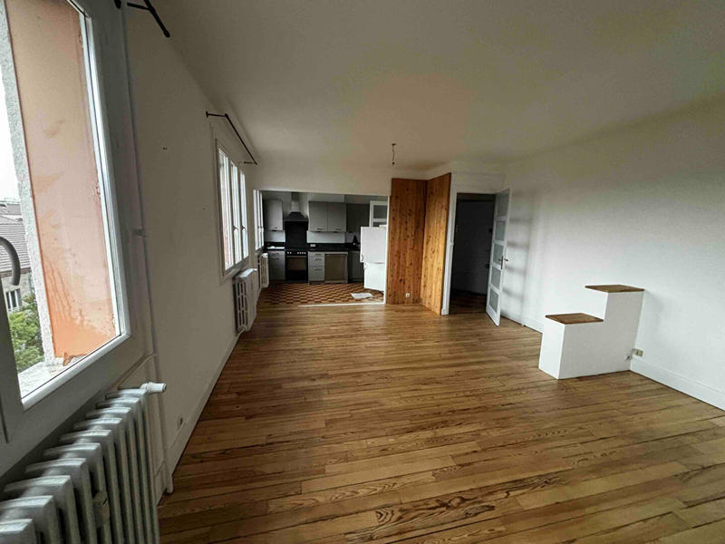 Appartement - 90 m² - 4 pièces