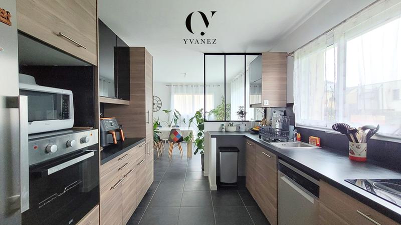 Maison - 107 m² - 6 pièces