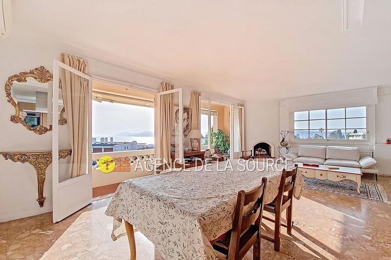 Appartement - 100 m² - 4 pièces