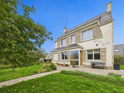 Maison - 120 m² - 7 pièces