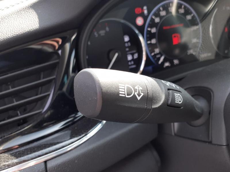 Opel Insignia Grand Sport 2.0 Diesel 174 ch Bvm6 Elegance