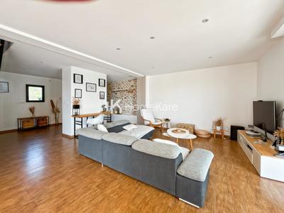 Maison - 185 m² - 4 pièces