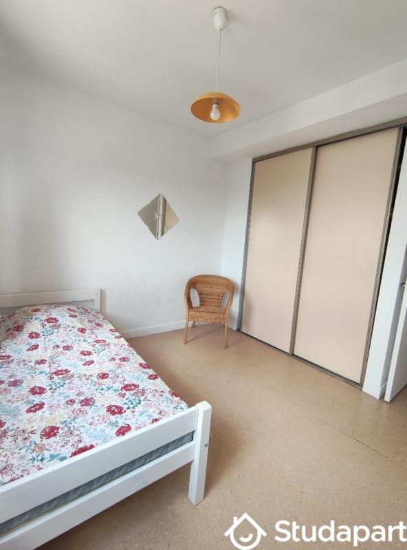 Chambre - 9 m² - 1 pièce