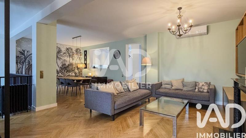 Maison - 187 m² - 8 pièces