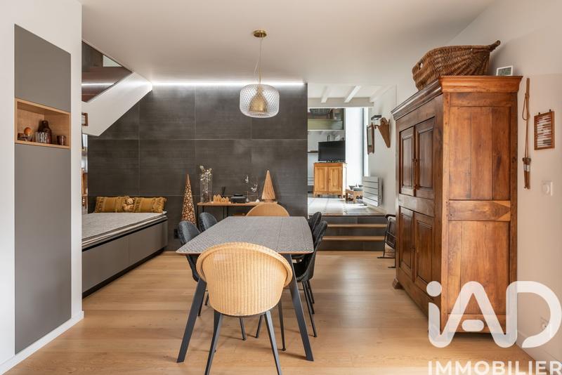 Maison - 212 m² - 5 pièces