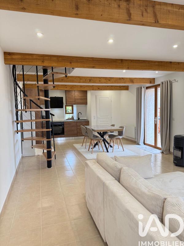 Maison de village - 80 m² - 3 pièces