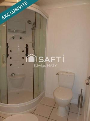 Maison - 233 m² - 7 pièces