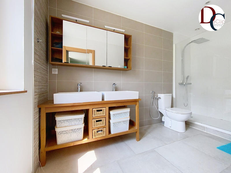 Maison - 172 m² - 5 pièces