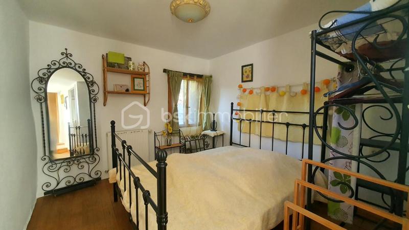 Maison en pierre - 204 m² - 9 pièces