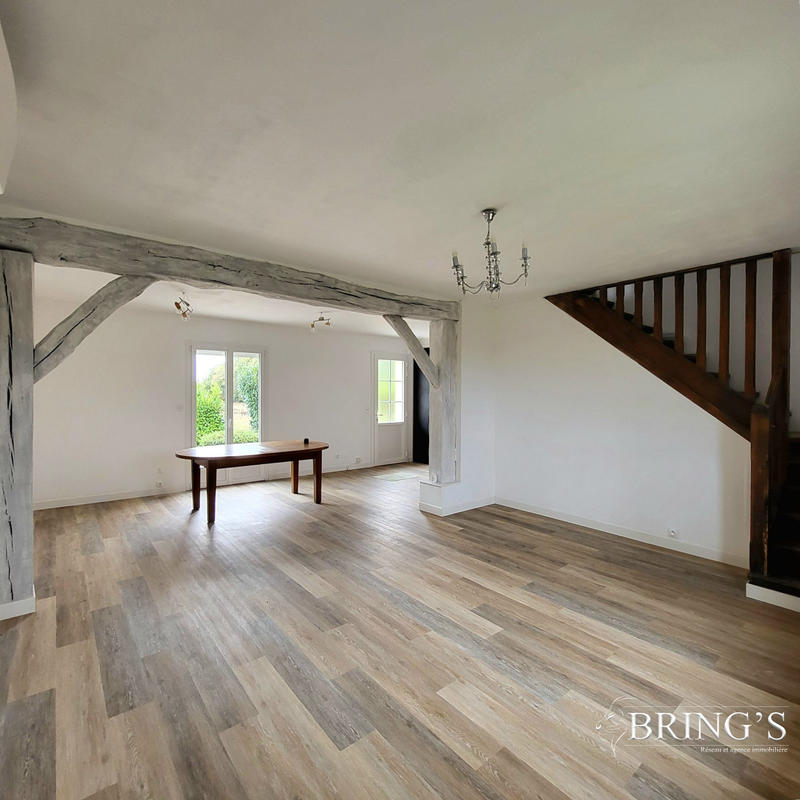 Maison traditionnelle - 119 m² - 7 pièces