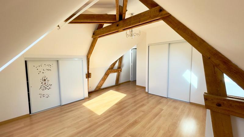 Maison - 254 m² - 10 pièces