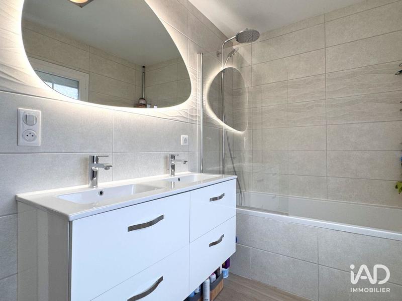 Maison - 83 m² - 5 pièces