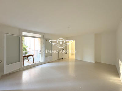 Appartement - 92 m² - 5 pièces