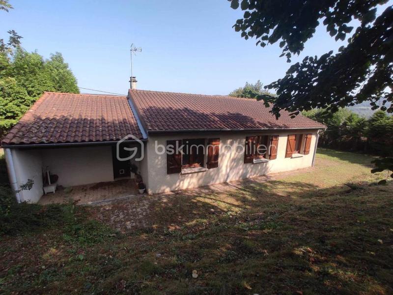 Maison - 94 m² - 5 pièces