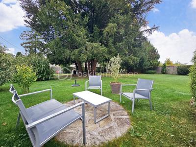 Demeure - 180 m² - 9 pièces