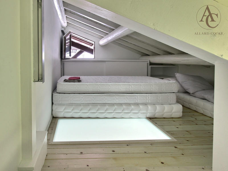 Appartement - 97 m² - 5 pièces