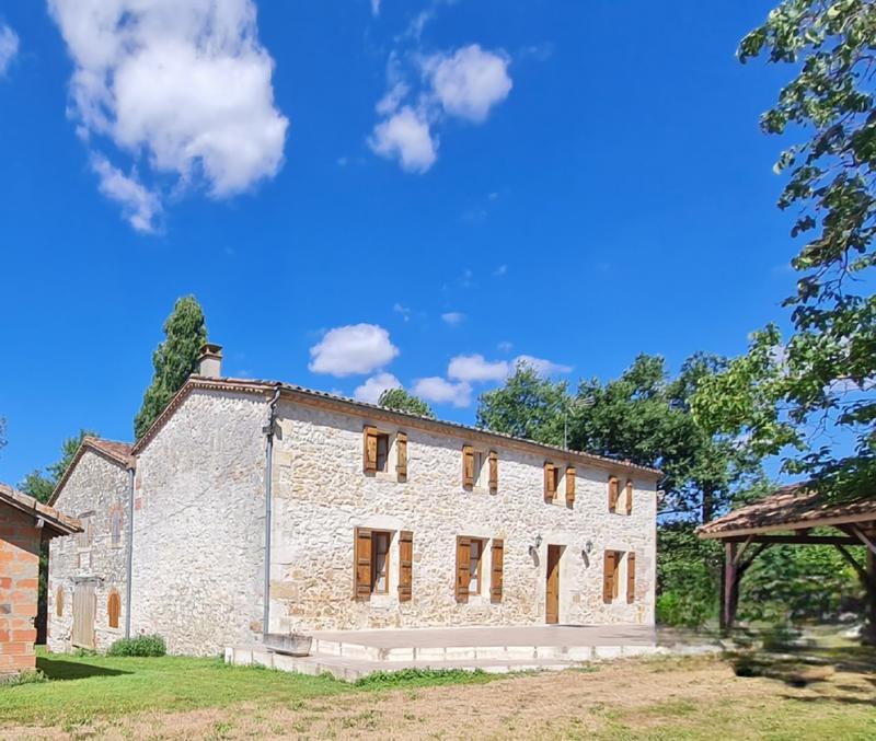 Maison - 185 m² - 5 pièces