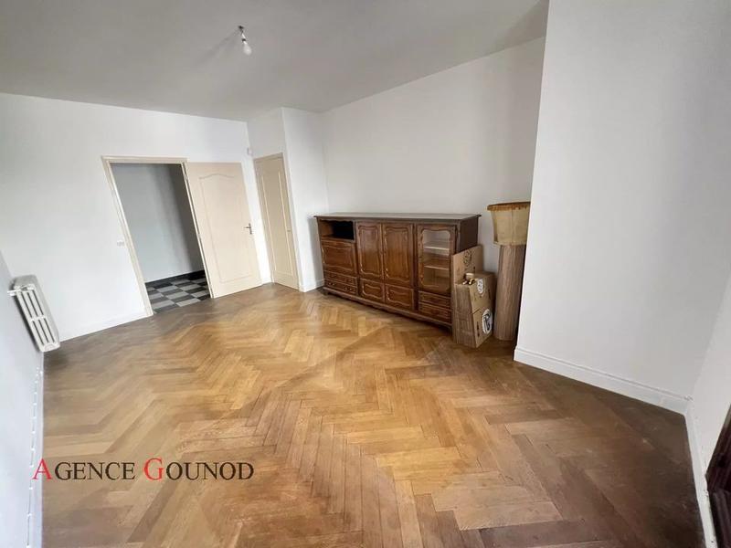 Appartement - 83 m² - 3 pièces