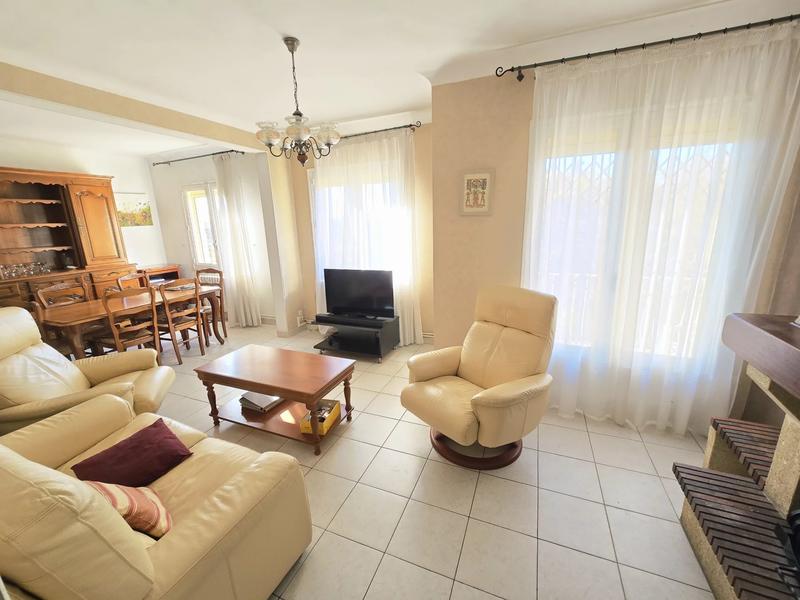 Maison - 110 m² - 5 pièces