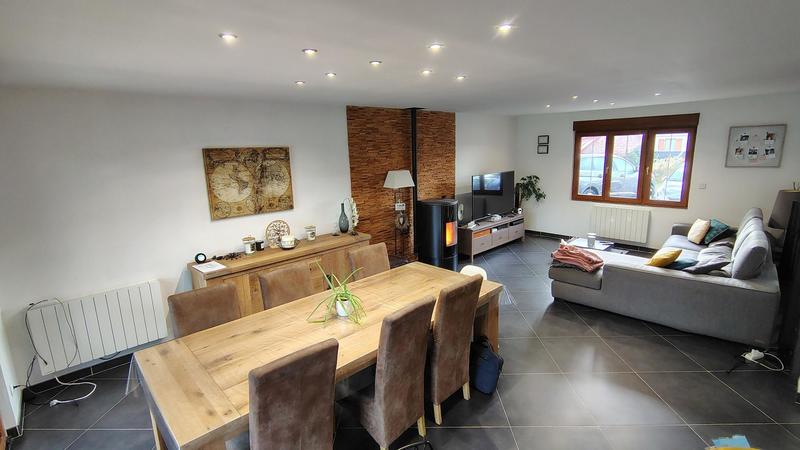 Maison - 202 m² - 8 pièces