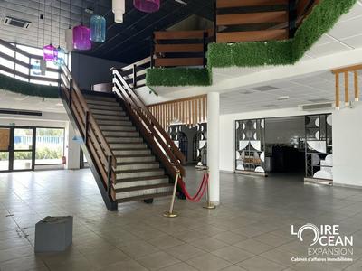 Local commercial - 710 m²