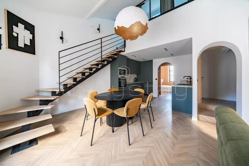 Appartement - 87 m² - 4 pièces