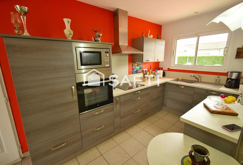 Maison - 97 m² - 5 pièces