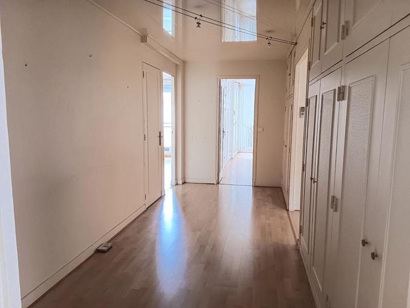 Appartement - 120 m² - 4 pièces