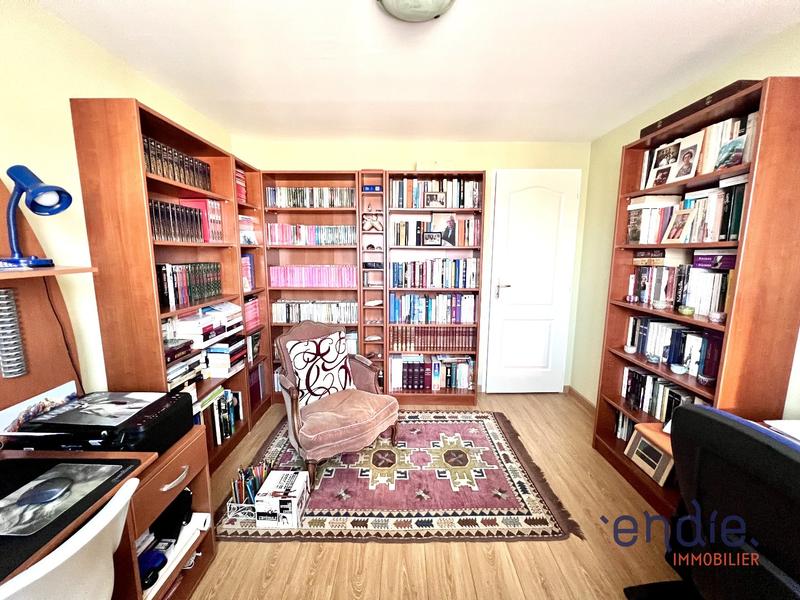 Maison - 183 m² - 7 pièces