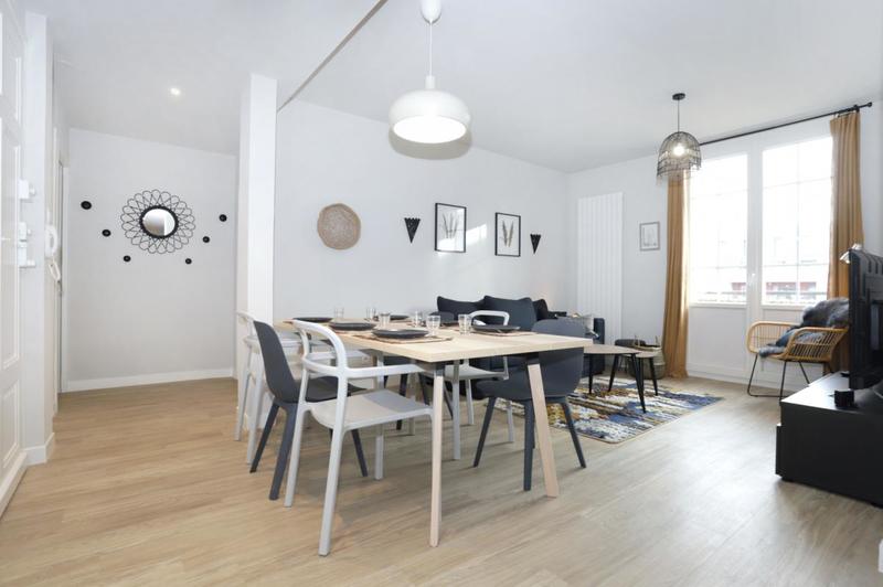 Appartement - 100 m² - 7 pièces