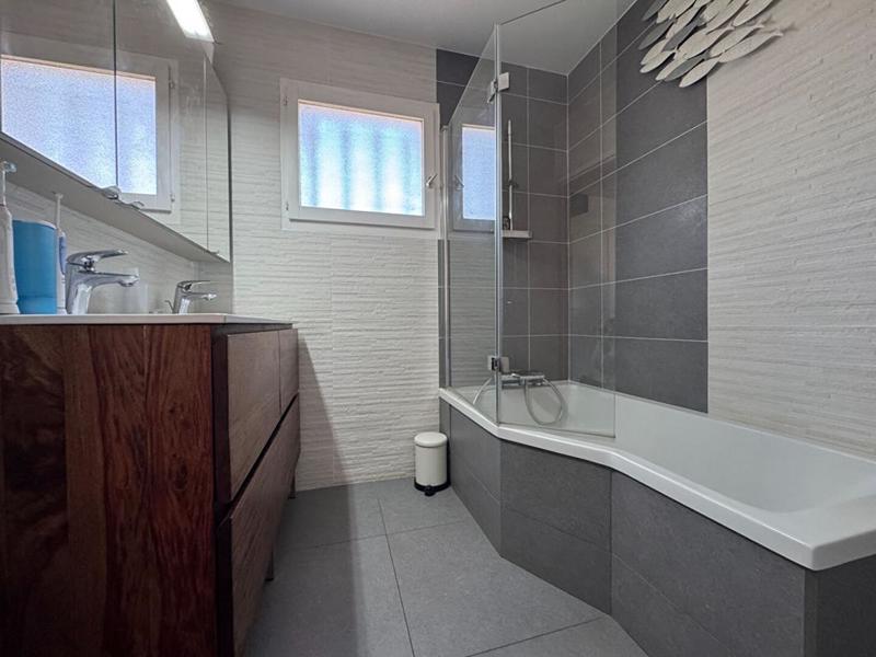 Maison - 182 m² - 8 pièces