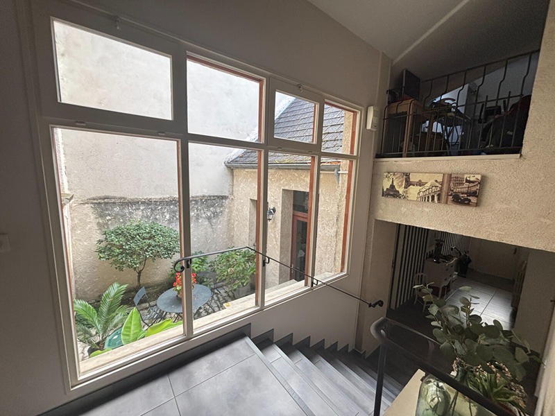 Maison - 212 m² - 6 pièces