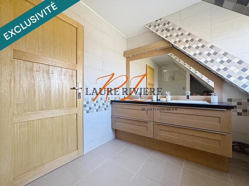 Maison - 315 m² - 8 pièces