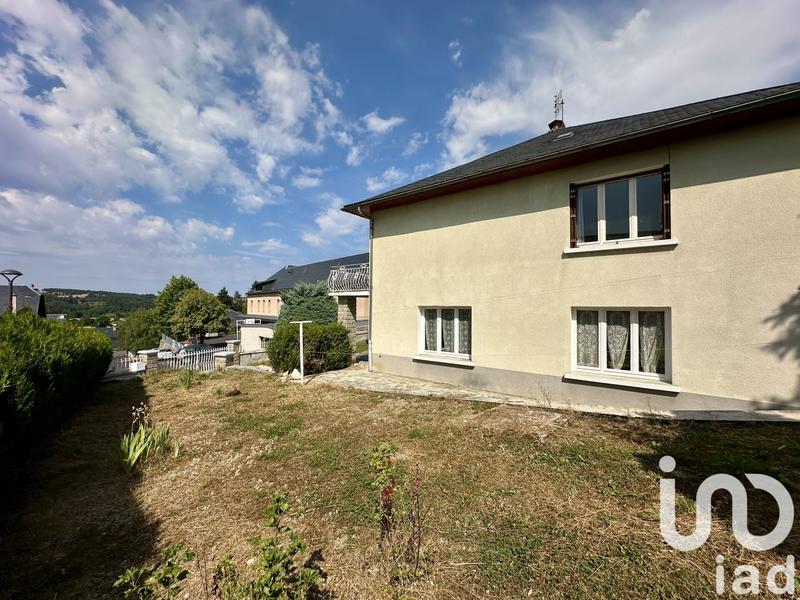 Maison - 211 m² - 8 pièces