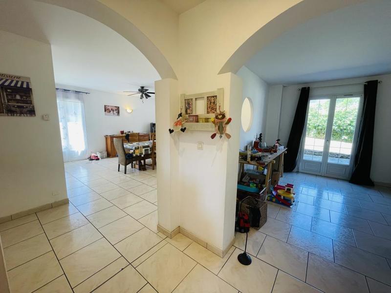 Maison - 232 m² - 8 pièces