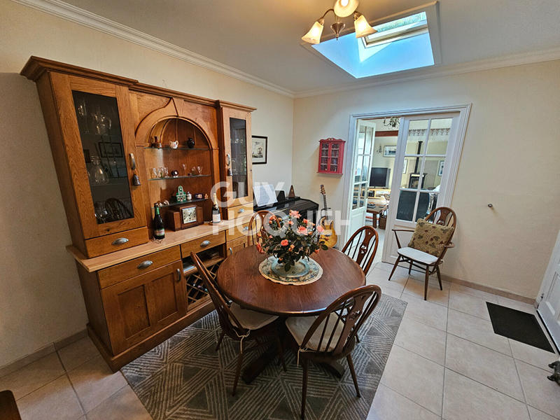 Maison - 169 m² - 6 pièces