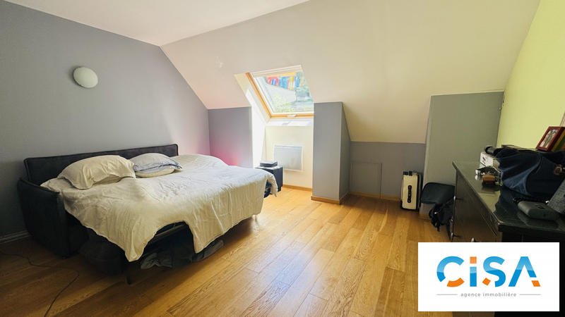 Maison - 186 m² - 7 pièces