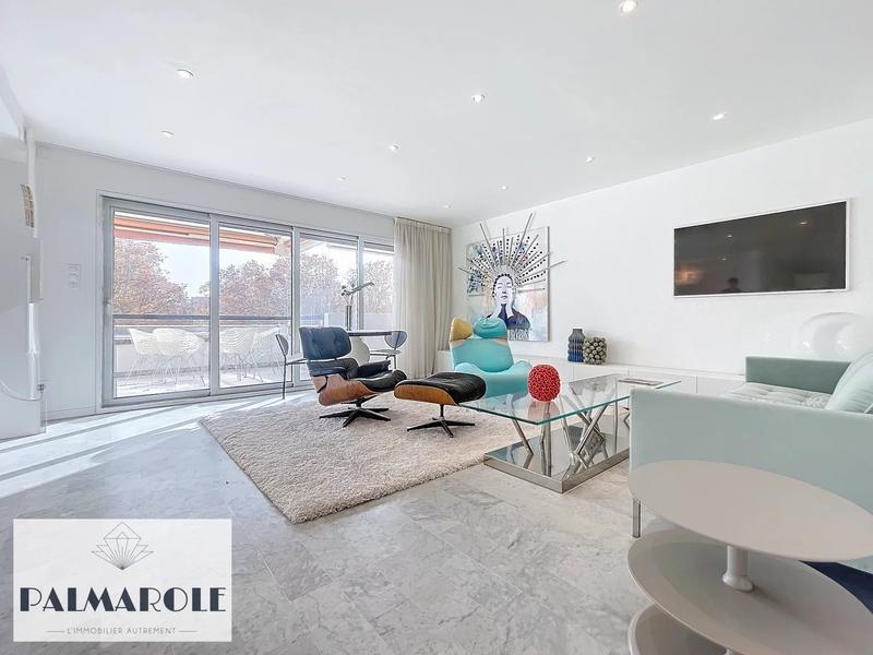 Appartement - 85 m² - 3 pièces