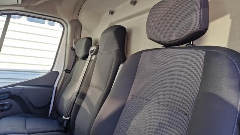 Renault Master Fourgon trac f3500 l3h2 blue dci 135 grand confort