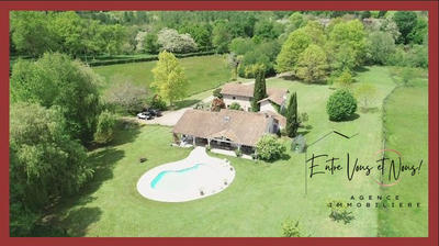 Maison - 376 m² - 9 pièces