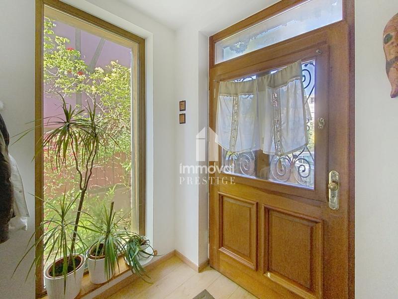 Maison - 207 m² - 8 pièces