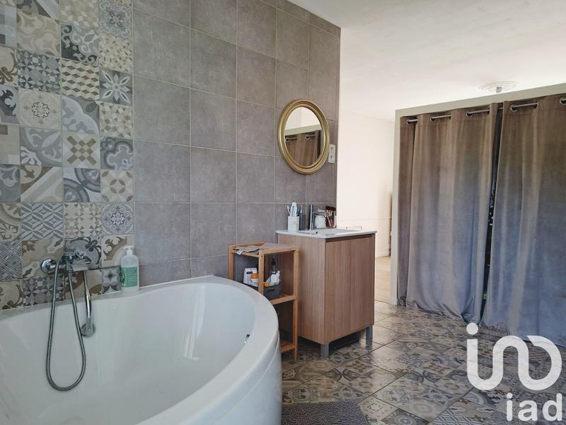 Maison - 105 m² - 4 pièces