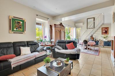 Maison - 158 m² - 8 pièces