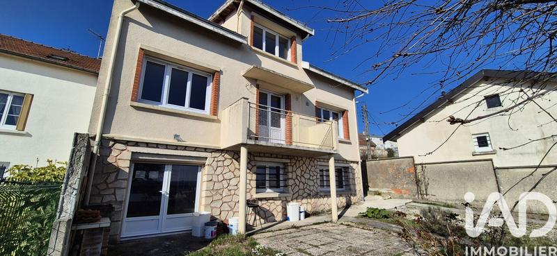 Maison - 120 m² - 6 pièces