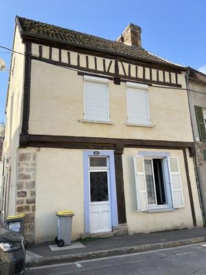 Maison de village - 85 m² - 4 pièces